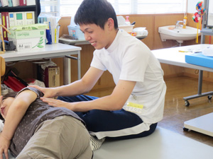 理学療法士 末長真之介